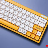 Keycaps milk & bee auf mechanischer Tastatur