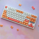 mechanische Tastatur mit Peach-Keycaps